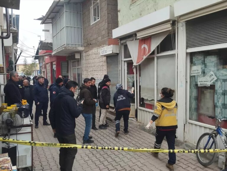 Darende’de İş Makinesine Atkısını Kaptıran Şekerlemeci Hayatını Kaybetti