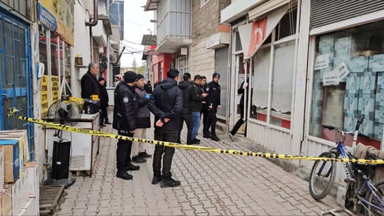 Darende’de Şekerlemeci İsmail Özoğlu, Atkısı ile Makineye Sıkışarak Hayatını Kaybetti