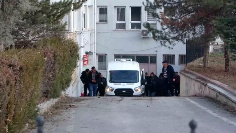 Malatya’da Akrabası Yaşlı Kadını Bıçaklayarak Öldüren Zanlı Tutuklandı