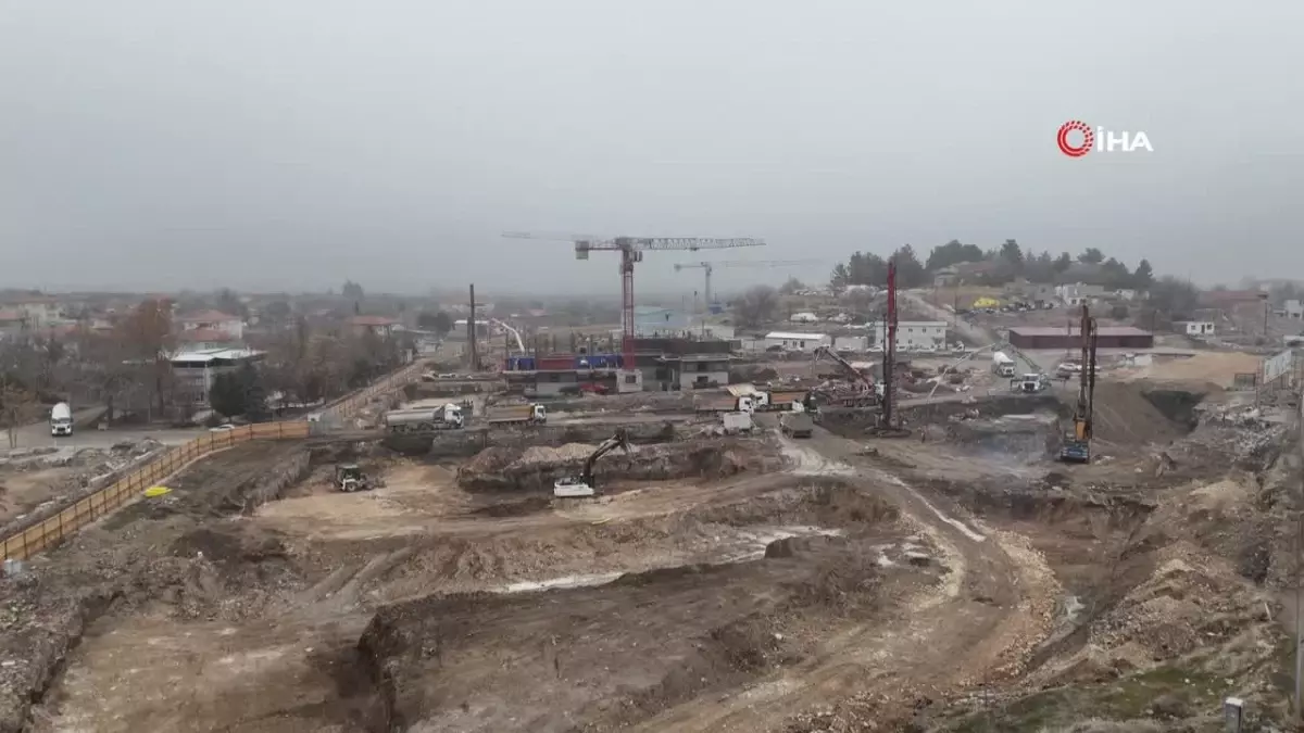 Malatya’da depremin yıktığı Başpınar’da inşaatlar yükseliyor