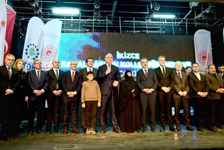 Bakan Ersoy, Depremin Yıl Dönümünde Malatya’da Anma Programına Katıldı