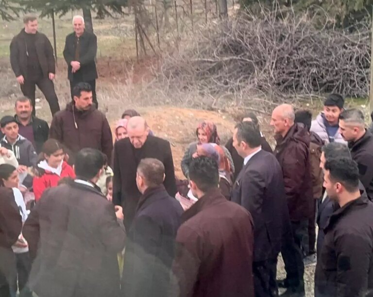 Cumhurbaşkanı Erdoğan, Engelli Yusuf Kaya ile Duygusal Buluşma Gerçekleştirdi