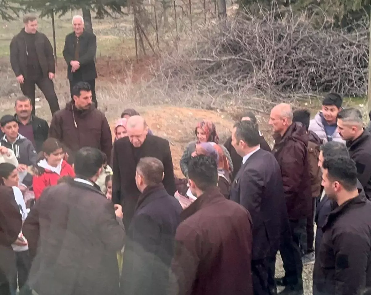 Cumhurbaşkanı Erdoğan, Engelli Yusuf Kaya ile Duygusal Buluşma Gerçekleştirdi