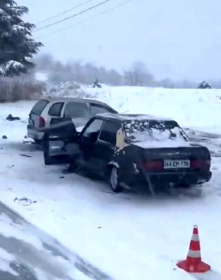 Elazığ’da Zincirleme Kaza: 5 Yaralı