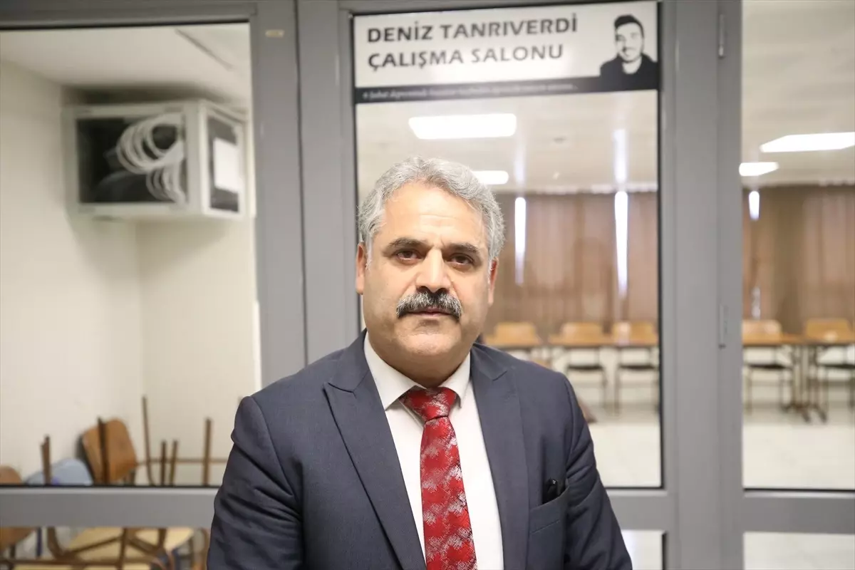 Malatya’da Depremde Hayatını Kaybeden Öğrencilerin İsimleri Yurt Salonu Duvarlarında