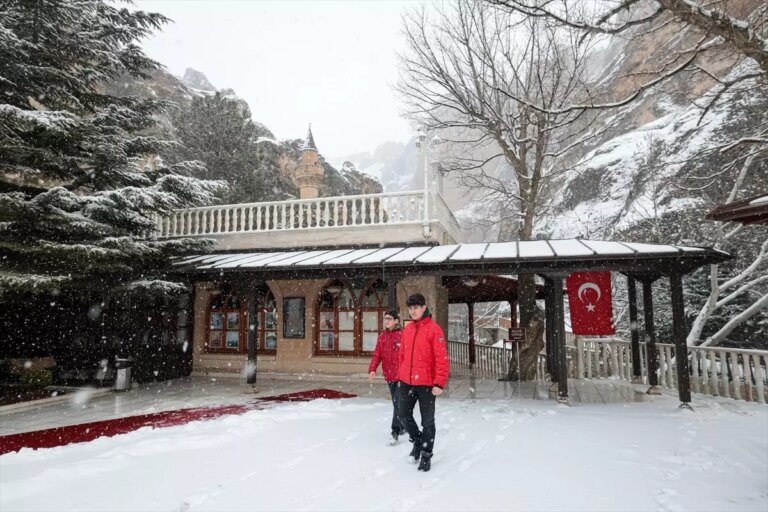Malatya’da Kar Yağışı Hayatı Etkiliyor