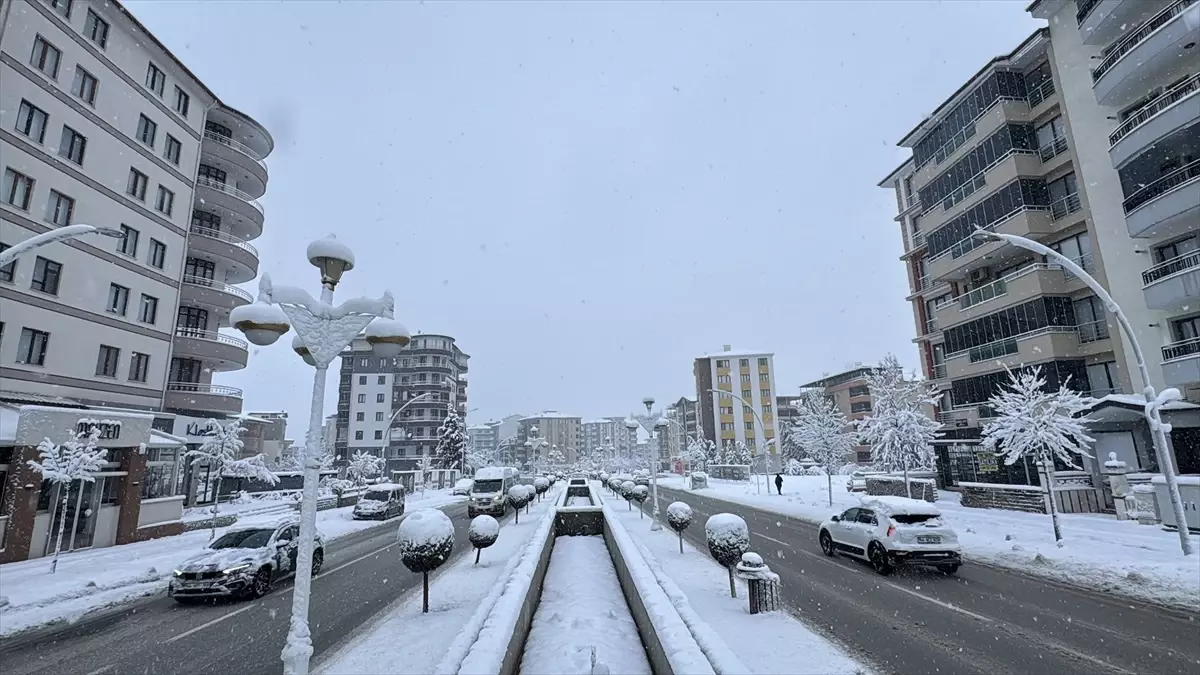Malatya’da Kar Yağışı Hayatı Olumsuz Etkiliyor