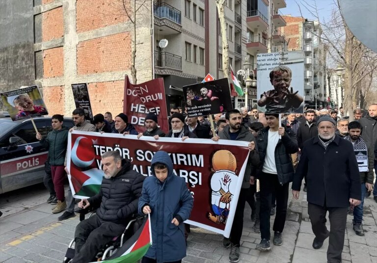 Malatya’da Trump’a Tepki: ‘Gazze Satılık Değildir’