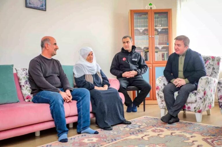 Vali Aydoğdu, Depremzedeleri Unutmadı