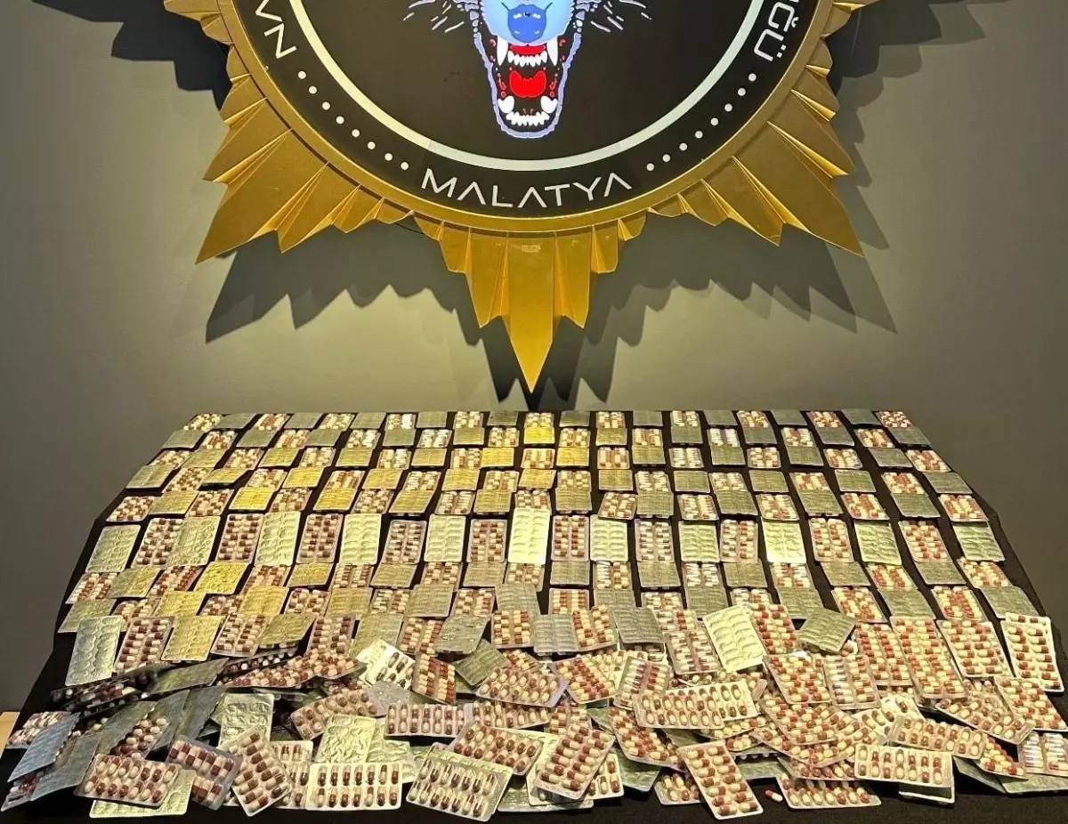 Malatya’da Torbacılara Yönelik Operasyonda 2868 Adet Sentetik Ecza Ele Geçirildi